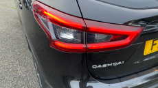 Nissan Qashqai 1.3 DiG-T N-Connecta 5dr Petrol Hatchback